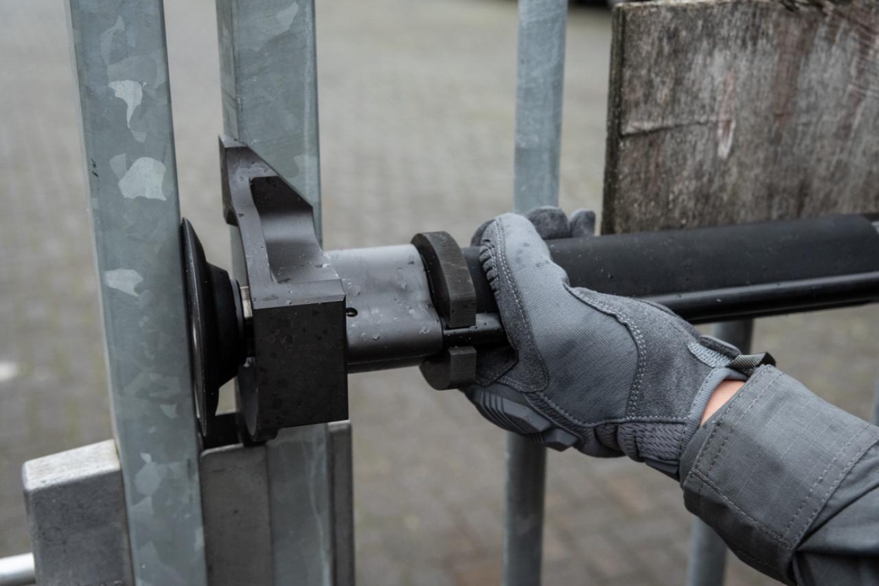 Door Ram PDR200